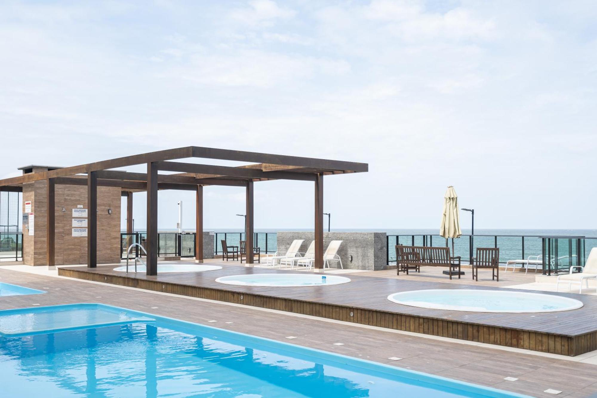 Aptos Completos Com Vista Mar Pe Na Areia Em Barra Velha Em Condominio Resort Com Spa, Piscina, Quadra De Futebol, Sala De Jogos, Brinquedoteca, Complexo Com Diversos Comercios المظهر الخارجي الصورة
